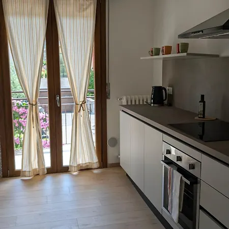 Garda Renovated Apartman *