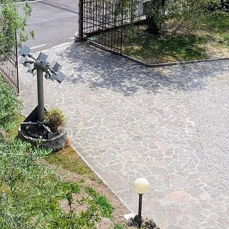Garda Renovated Apartman